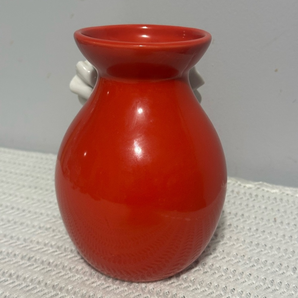 Anthopologie Red Ceramic Vase with White Flower Accent - Picture 3 of 7